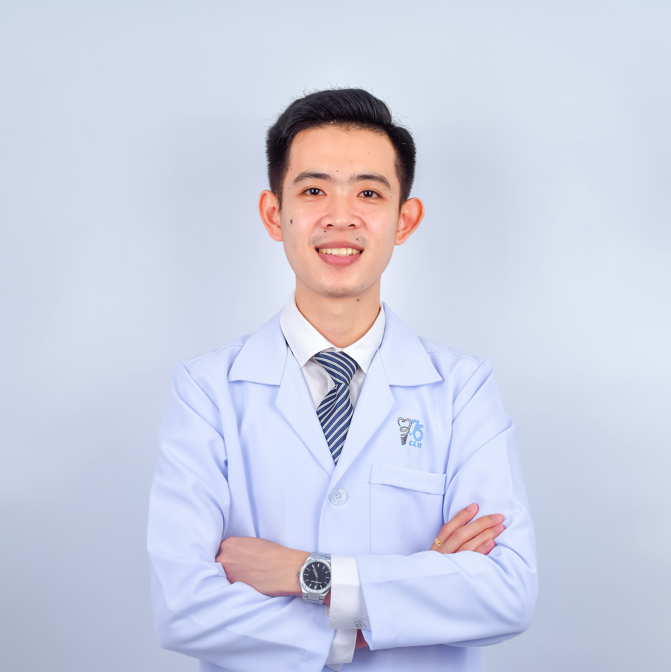 Dr. Ho Lyhour, Orthodontist at Chea Leangheng Dental Clinic