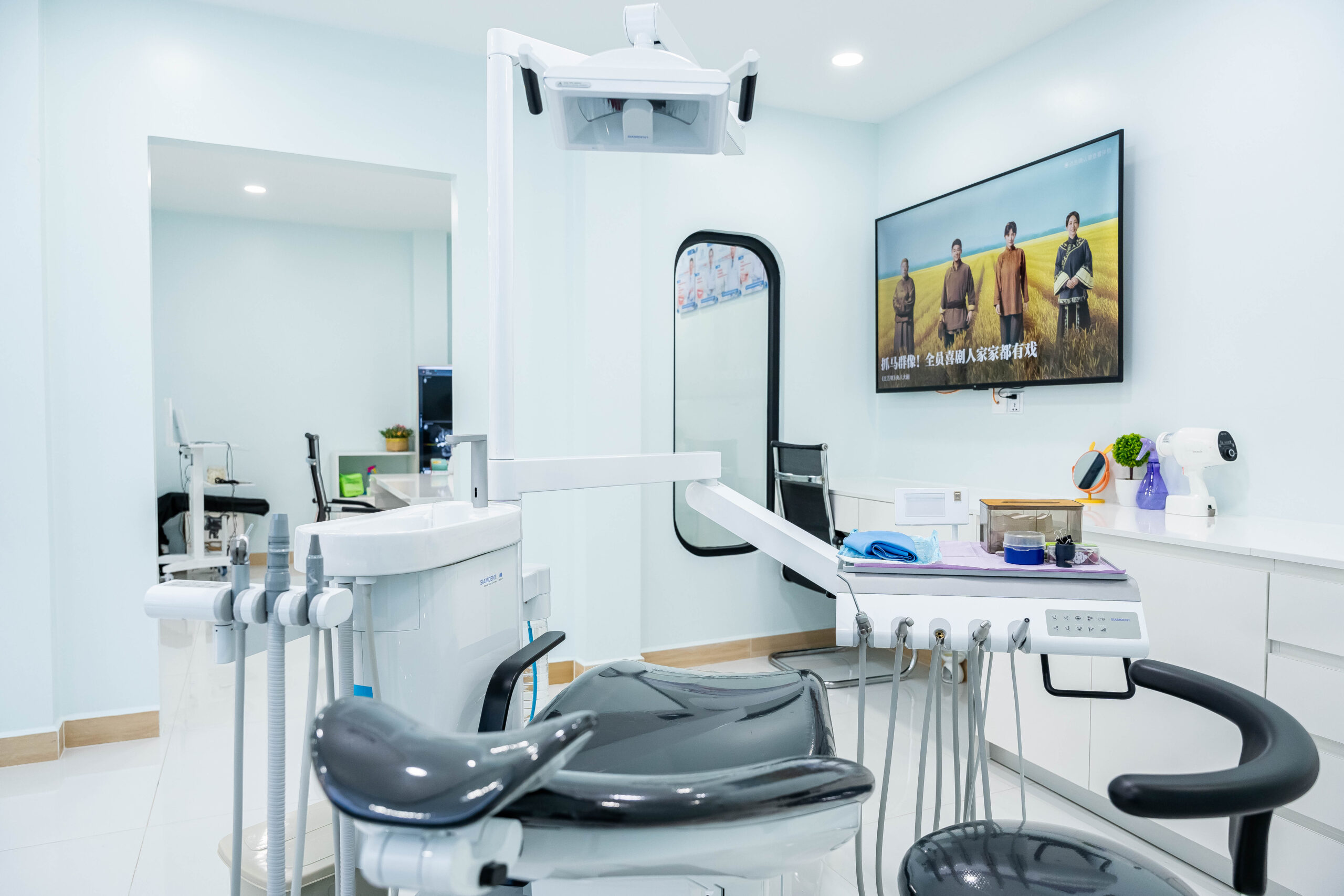 High-tech dental treatment room with advanced dental equipment at Chea Leangheng Dental Clinic